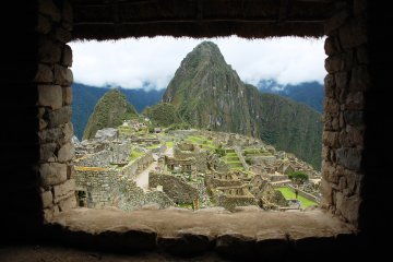Mountain Lodges of Peru | Lares 6 day trek